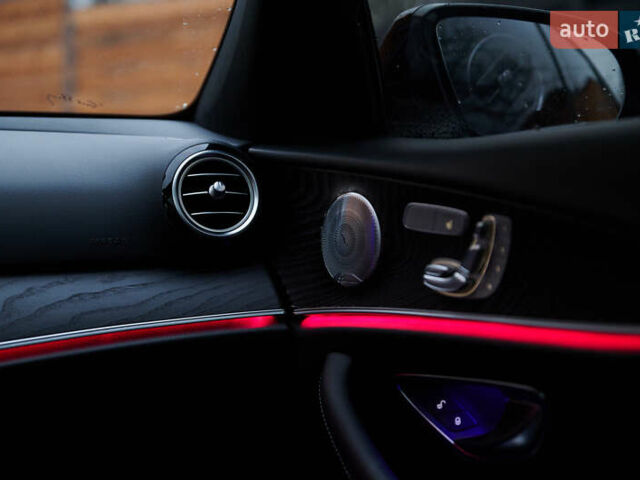 Чорний Мерседес Е-Клас, об'ємом двигуна 2 л та пробігом 94 тис. км за 45000 $, фото 18 на Automoto.ua