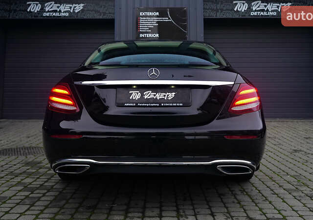 Чорний Мерседес Е-Клас, об'ємом двигуна 1.6 л та пробігом 54 тис. км за 37500 $, фото 13 на Automoto.ua