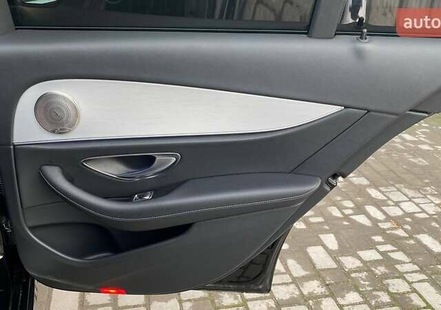 Чорний Мерседес Е-Клас, об'ємом двигуна 1.95 л та пробігом 151 тис. км за 48000 $, фото 34 на Automoto.ua