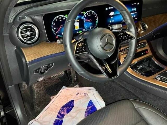 Чорний Мерседес Е-Клас, об'ємом двигуна 2 л та пробігом 92 тис. км за 36500 $, фото 5 на Automoto.ua