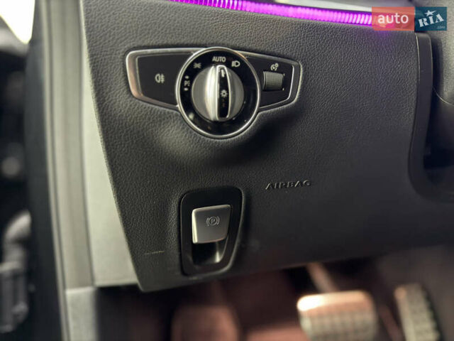 Черный Мерседес Е-Класс, объемом двигателя 1.95 л и пробегом 150 тыс. км за 47777 $, фото 60 на Automoto.ua