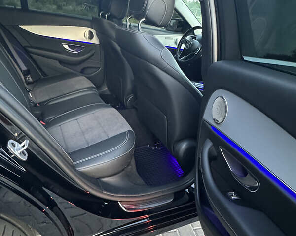 Чорний Мерседес Е-Клас, об'ємом двигуна 1.95 л та пробігом 148 тис. км за 50000 $, фото 11 на Automoto.ua