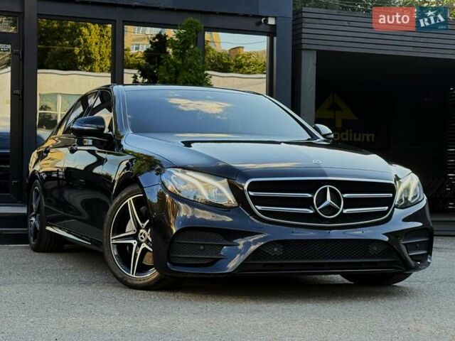 Черный Мерседес Е-Класс, объемом двигателя 1.95 л и пробегом 105 тыс. км за 38900 $, фото 7 на Automoto.ua