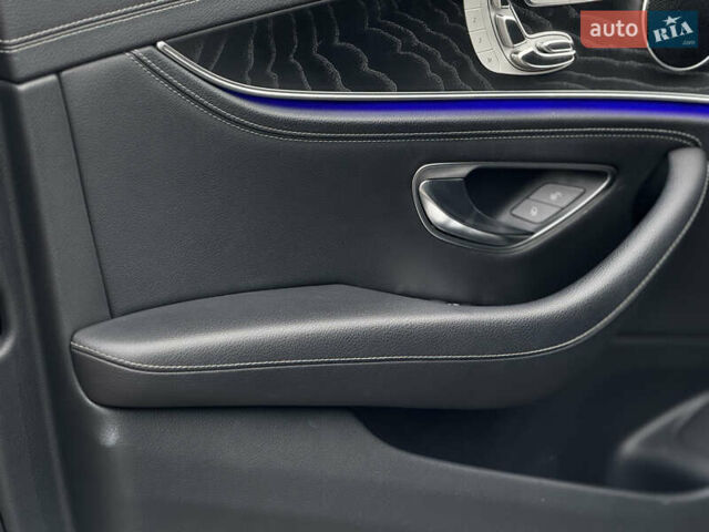 Черный Мерседес Е-Класс, объемом двигателя 2 л и пробегом 78 тыс. км за 50000 $, фото 37 на Automoto.ua