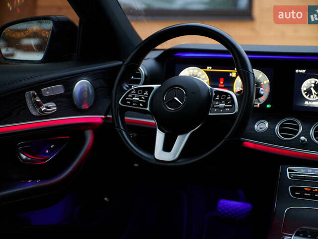 Чорний Мерседес Е-Клас, об'ємом двигуна 2 л та пробігом 94 тис. км за 45000 $, фото 16 на Automoto.ua