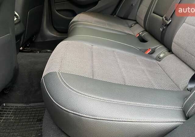 Чорний Мерседес Е-Клас, об'ємом двигуна 1.95 л та пробігом 151 тис. км за 48000 $, фото 30 на Automoto.ua