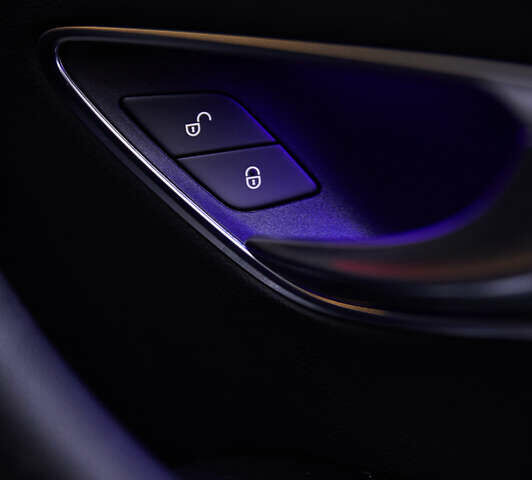 Чорний Мерседес Е-Клас, об'ємом двигуна 2 л та пробігом 94 тис. км за 45000 $, фото 25 на Automoto.ua