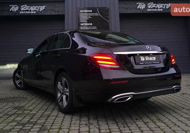 Чорний Мерседес Е-Клас, об'ємом двигуна 1.6 л та пробігом 54 тис. км за 37500 $, фото 10 на Automoto.ua