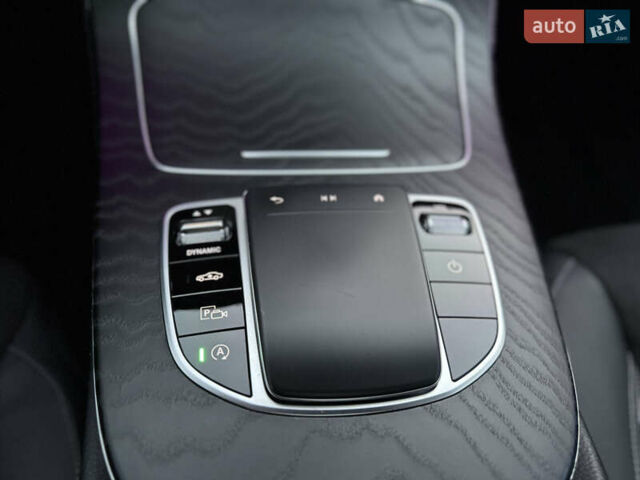 Черный Мерседес Е-Класс, объемом двигателя 1.95 л и пробегом 70 тыс. км за 66500 $, фото 55 на Automoto.ua