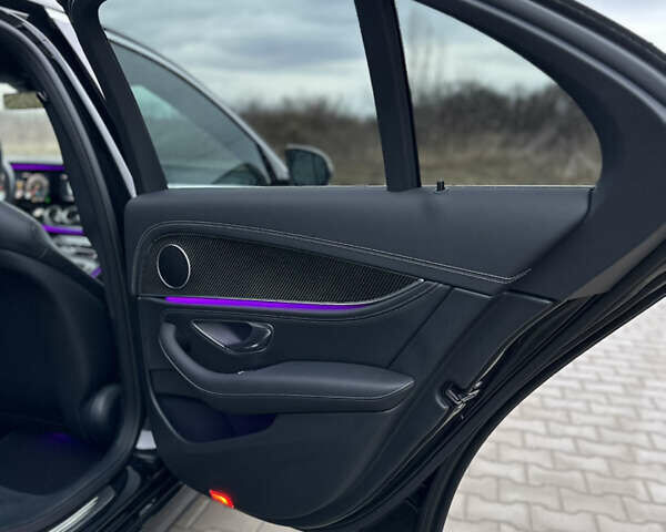 Чорний Мерседес Е-Клас, об'ємом двигуна 1.95 л та пробігом 112 тис. км за 38400 $, фото 53 на Automoto.ua