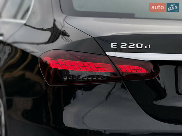 Черный Мерседес Е-Класс, объемом двигателя 2 л и пробегом 78 тыс. км за 50000 $, фото 76 на Automoto.ua
