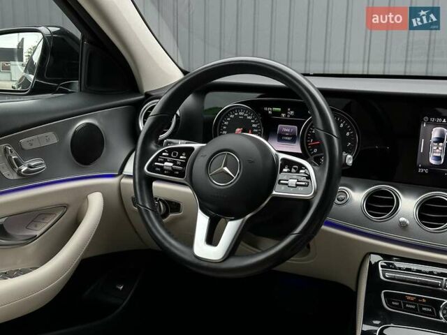 Черный Мерседес Е-Класс, объемом двигателя 1.99 л и пробегом 119 тыс. км за 33900 $, фото 25 на Automoto.ua