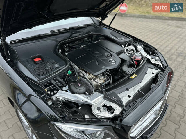 Чорний Мерседес Е-Клас, об'ємом двигуна 1.95 л та пробігом 112 тис. км за 38400 $, фото 21 на Automoto.ua