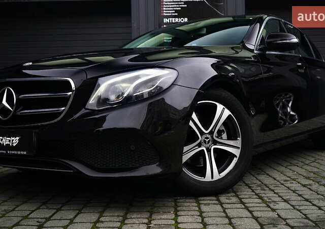 Чорний Мерседес Е-Клас, об'ємом двигуна 1.6 л та пробігом 54 тис. км за 37500 $, фото 8 на Automoto.ua