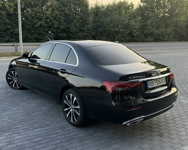 Чорний Мерседес Е-Клас, об'ємом двигуна 1.95 л та пробігом 148 тис. км за 50000 $, фото 6 на Automoto.ua