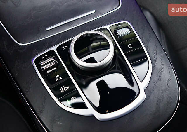 Чорний Мерседес Е-Клас, об'ємом двигуна 1.6 л та пробігом 54 тис. км за 37500 $, фото 34 на Automoto.ua