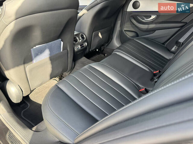 Черный Мерседес Е-Класс, объемом двигателя 2.93 л и пробегом 153 тыс. км за 51999 $, фото 58 на Automoto.ua