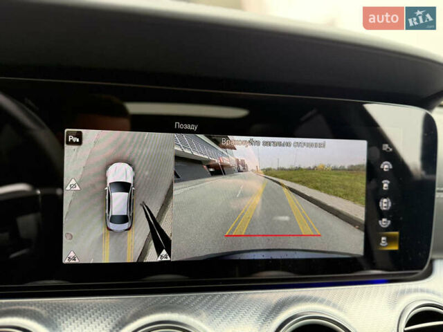 Черный Мерседес Е-Класс, объемом двигателя 4 л и пробегом 47 тыс. км за 120000 $, фото 37 на Automoto.ua