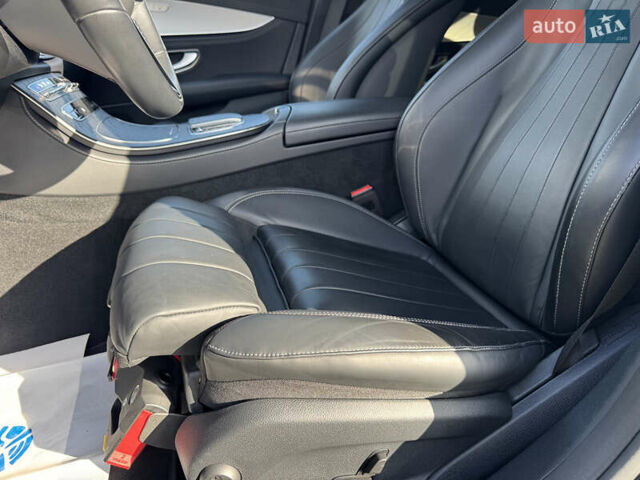 Черный Мерседес Е-Класс, объемом двигателя 2.93 л и пробегом 153 тыс. км за 51999 $, фото 63 на Automoto.ua