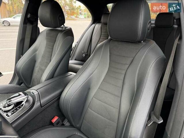 Чорний Мерседес Е-Клас, об'ємом двигуна 1.95 л та пробігом 44 тис. км за 55500 $, фото 39 на Automoto.ua