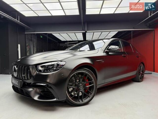 Черный Мерседес Е-Класс, объемом двигателя 4 л и пробегом 47 тыс. км за 113900 $, фото 4 на Automoto.ua