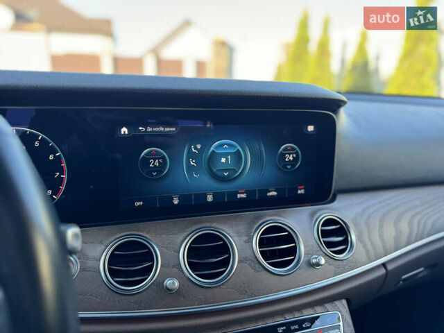 Черный Мерседес Е-Класс, объемом двигателя 2 л и пробегом 107 тыс. км за 45500 $, фото 45 на Automoto.ua