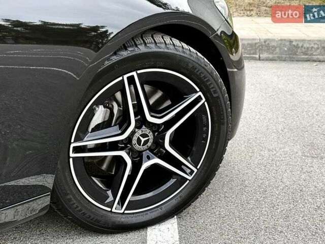 Чорний Мерседес Е-Клас, об'ємом двигуна 1.95 л та пробігом 44 тис. км за 55500 $, фото 8 на Automoto.ua