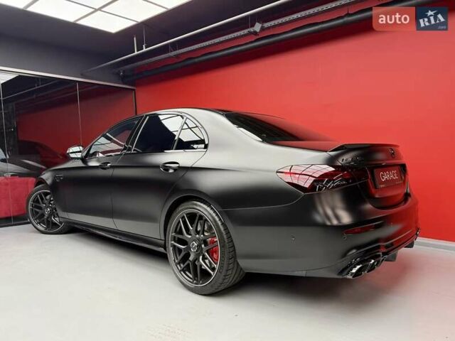 Черный Мерседес Е-Класс, объемом двигателя 4 л и пробегом 47 тыс. км за 113900 $, фото 19 на Automoto.ua