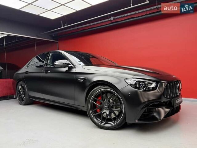 Черный Мерседес Е-Класс, объемом двигателя 4 л и пробегом 47 тыс. км за 113900 $, фото 8 на Automoto.ua