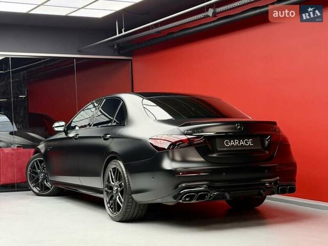 Черный Мерседес Е-Класс, объемом двигателя 4 л и пробегом 47 тыс. км за 113900 $, фото 21 на Automoto.ua