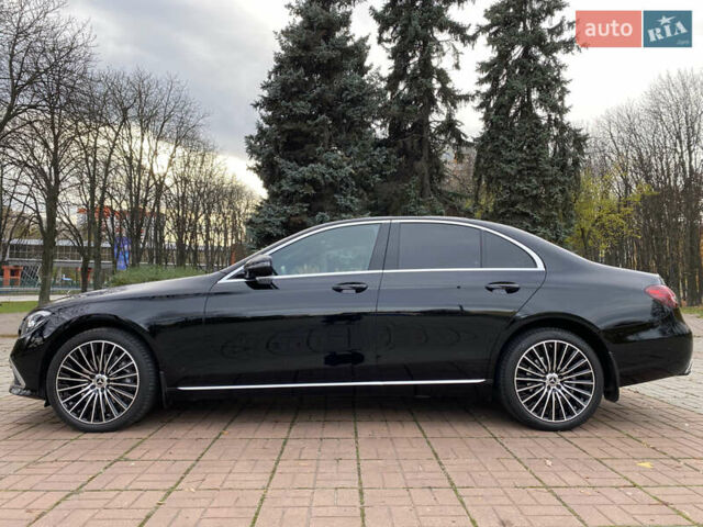 Черный Мерседес Е-Класс, объемом двигателя 2 л и пробегом 71 тыс. км за 53700 $, фото 17 на Automoto.ua