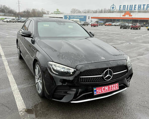 Черный Мерседес Е-Класс, объемом двигателя 2 л и пробегом 36 тыс. км за 36000 $, фото 2 на Automoto.ua