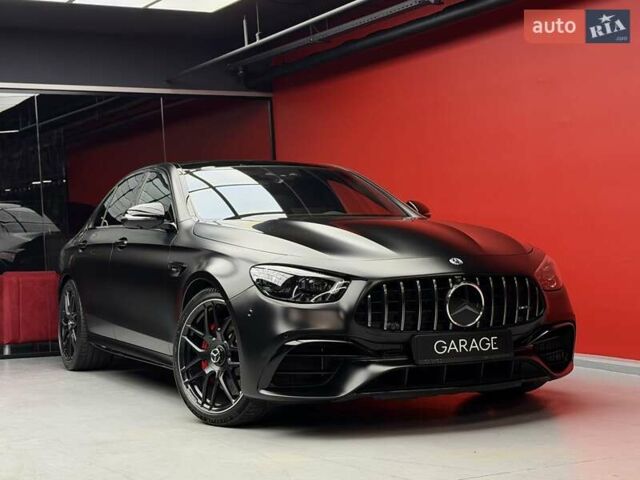 Черный Мерседес Е-Класс, объемом двигателя 4 л и пробегом 47 тыс. км за 113900 $, фото 10 на Automoto.ua