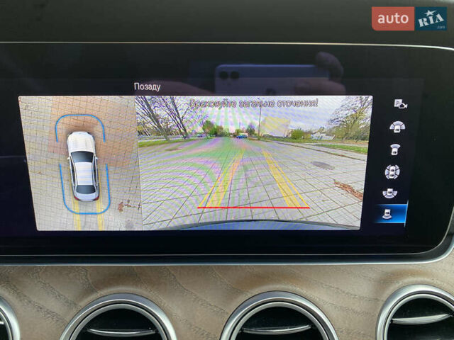 Черный Мерседес Е-Класс, объемом двигателя 2 л и пробегом 71 тыс. км за 53700 $, фото 51 на Automoto.ua