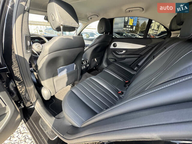 Черный Мерседес Е-Класс, объемом двигателя 2.93 л и пробегом 153 тыс. км за 51999 $, фото 57 на Automoto.ua