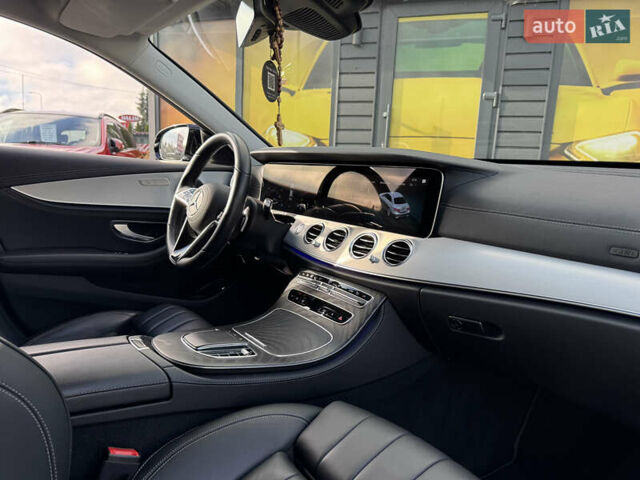 Черный Мерседес Е-Класс, объемом двигателя 2.93 л и пробегом 153 тыс. км за 51999 $, фото 4 на Automoto.ua
