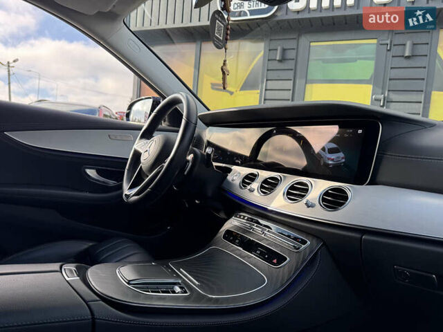 Черный Мерседес Е-Класс, объемом двигателя 2.93 л и пробегом 153 тыс. км за 51999 $, фото 43 на Automoto.ua