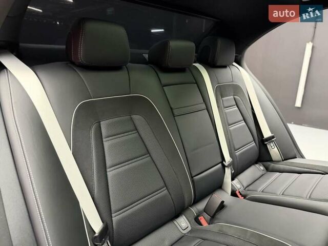 Черный Мерседес Е-Класс, объемом двигателя 4 л и пробегом 47 тыс. км за 113900 $, фото 49 на Automoto.ua