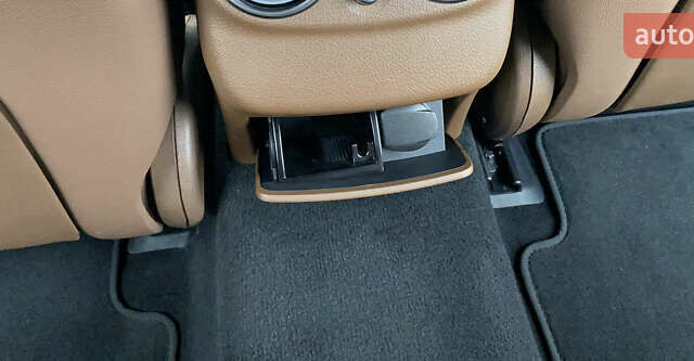 Черный Мерседес Е-Класс, объемом двигателя 2 л и пробегом 71 тыс. км за 53700 $, фото 41 на Automoto.ua