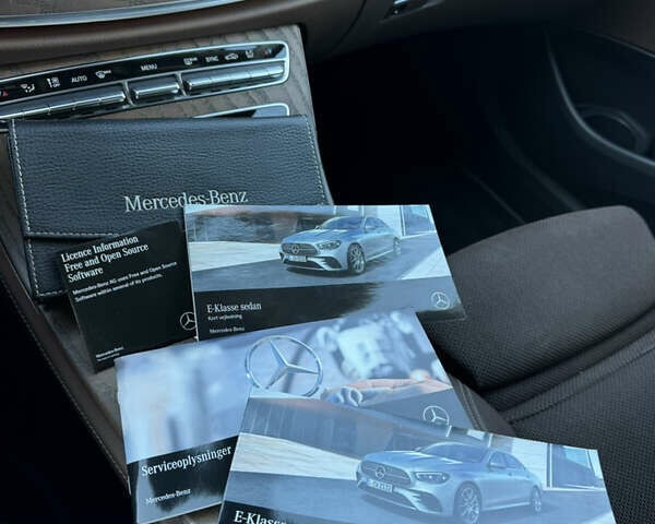 Черный Мерседес Е-Класс, объемом двигателя 2 л и пробегом 107 тыс. км за 45500 $, фото 43 на Automoto.ua