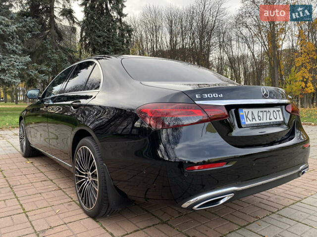 Черный Мерседес Е-Класс, объемом двигателя 2 л и пробегом 71 тыс. км за 53700 $, фото 20 на Automoto.ua