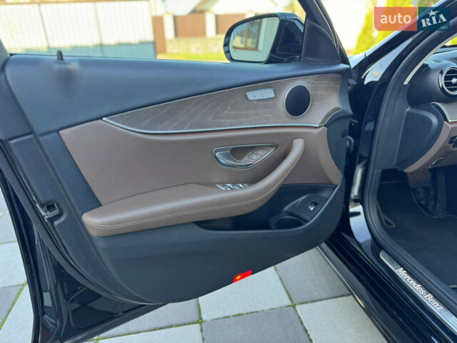 Черный Мерседес Е-Класс, объемом двигателя 2 л и пробегом 107 тыс. км за 45500 $, фото 19 на Automoto.ua