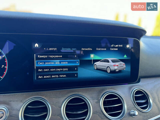 Черный Мерседес Е-Класс, объемом двигателя 2 л и пробегом 107 тыс. км за 45500 $, фото 48 на Automoto.ua