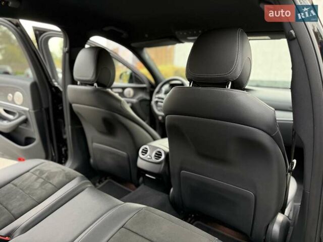 Чорний Мерседес Е-Клас, об'ємом двигуна 1.95 л та пробігом 44 тис. км за 55500 $, фото 48 на Automoto.ua