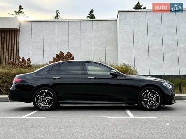 Чорний Мерседес Е-Клас, об'ємом двигуна 1.95 л та пробігом 44 тис. км за 55500 $, фото 6 на Automoto.ua