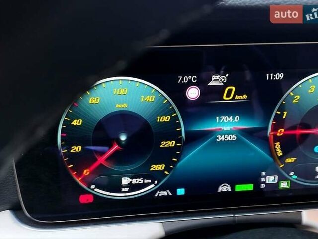 Черный Мерседес Е-Класс, объемом двигателя 2 л и пробегом 34 тыс. км за 50000 $, фото 3 на Automoto.ua