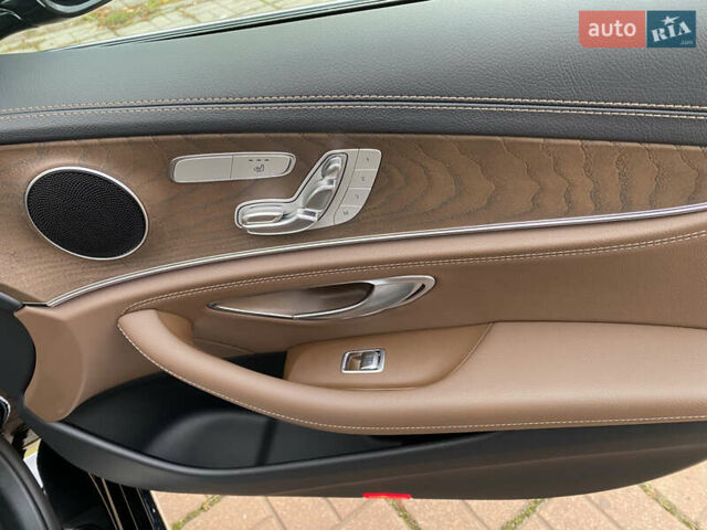 Черный Мерседес Е-Класс, объемом двигателя 2 л и пробегом 71 тыс. км за 53700 $, фото 38 на Automoto.ua