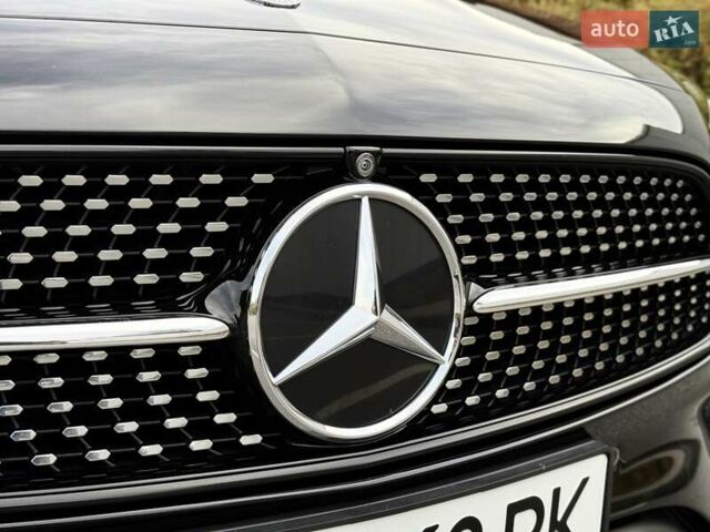 Чорний Мерседес Е-Клас, об'ємом двигуна 1.95 л та пробігом 44 тис. км за 55500 $, фото 62 на Automoto.ua