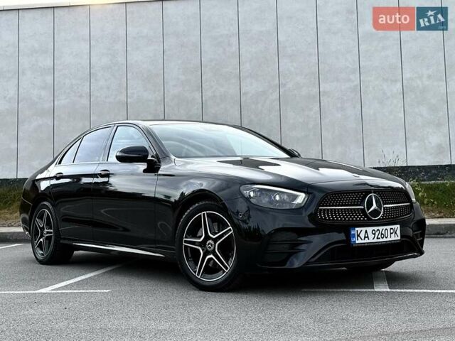 Чорний Мерседес Е-Клас, об'ємом двигуна 1.95 л та пробігом 44 тис. км за 55500 $, фото 4 на Automoto.ua