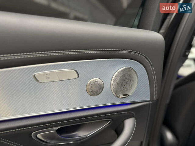 Черный Мерседес Е-Класс, объемом двигателя 4 л и пробегом 47 тыс. км за 120000 $, фото 27 на Automoto.ua